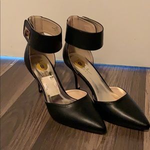 Nicole Miller Shoes new no box approx 3” heel